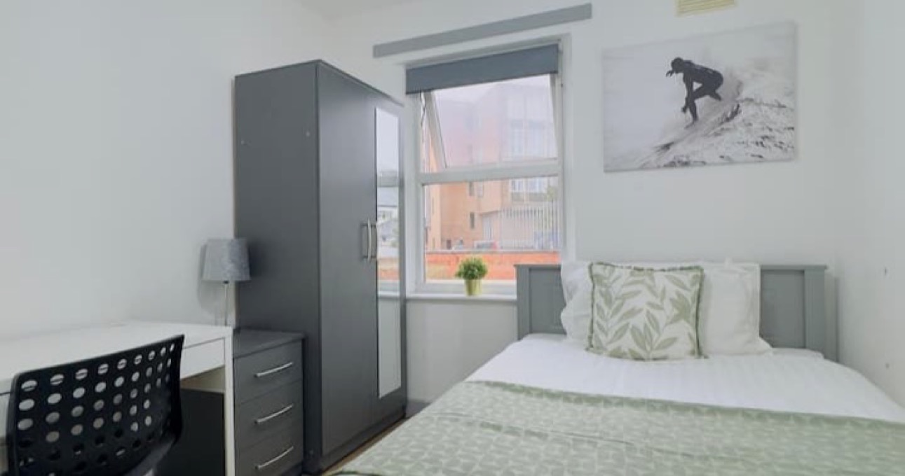 Coventry property detail